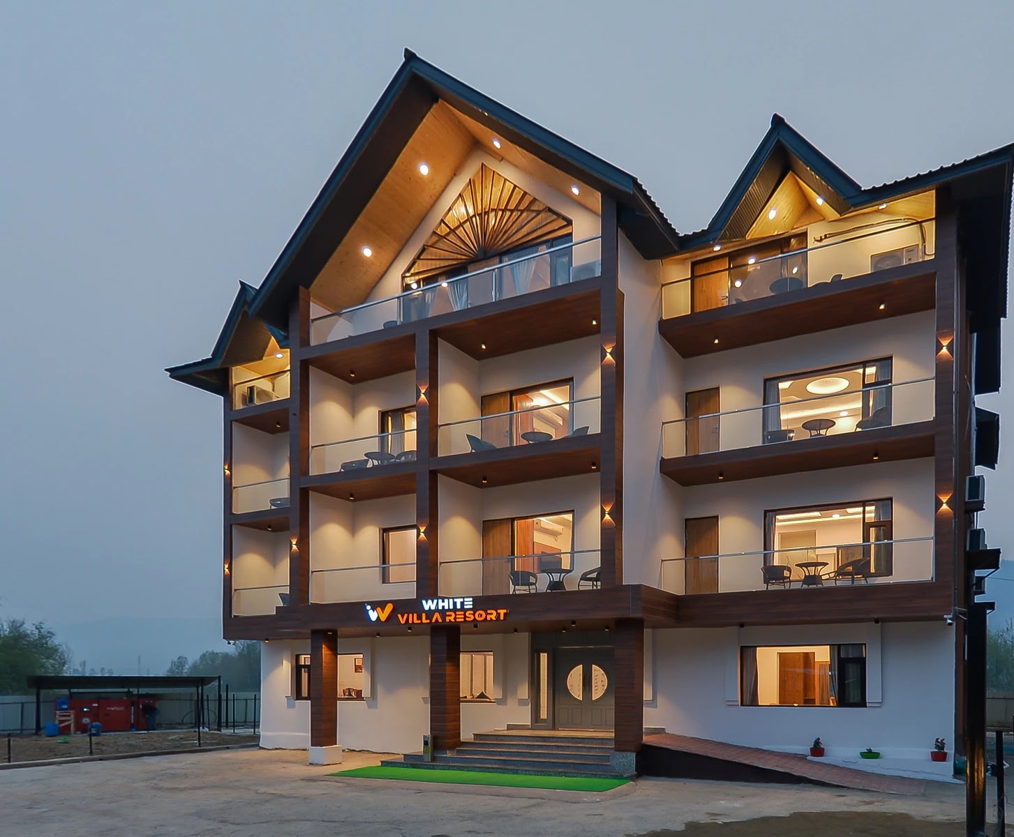 White Villa Resort