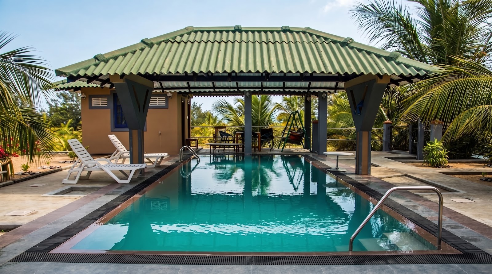 Poolside Twilight Ambience and Tropical Garden