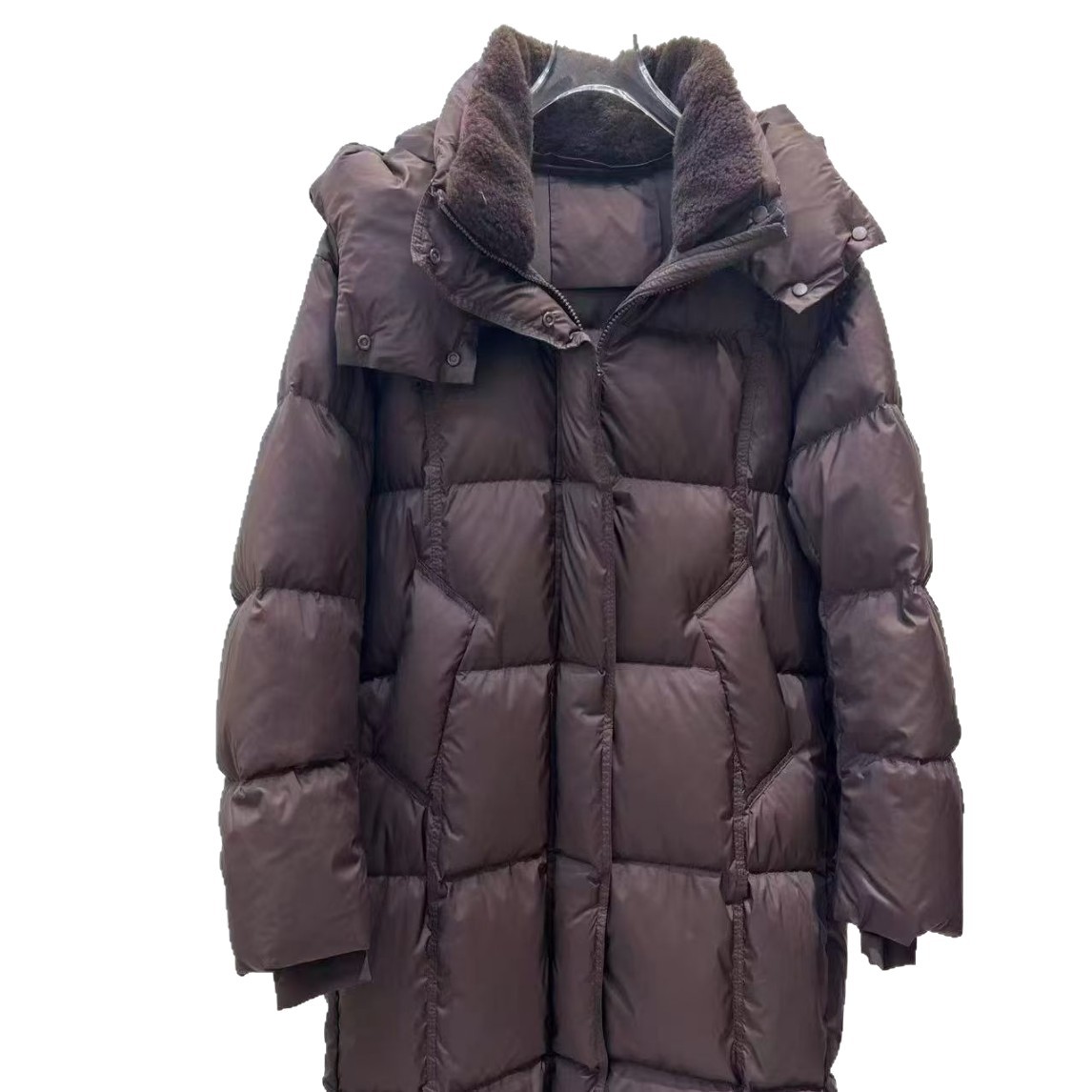 Women's down coat, mid-length, with lambskin collar