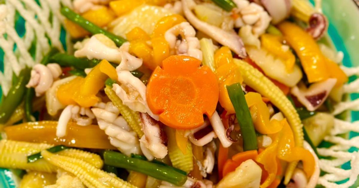 Phở sắn chiên giòn sốt mực xào rau củ chua ngọt