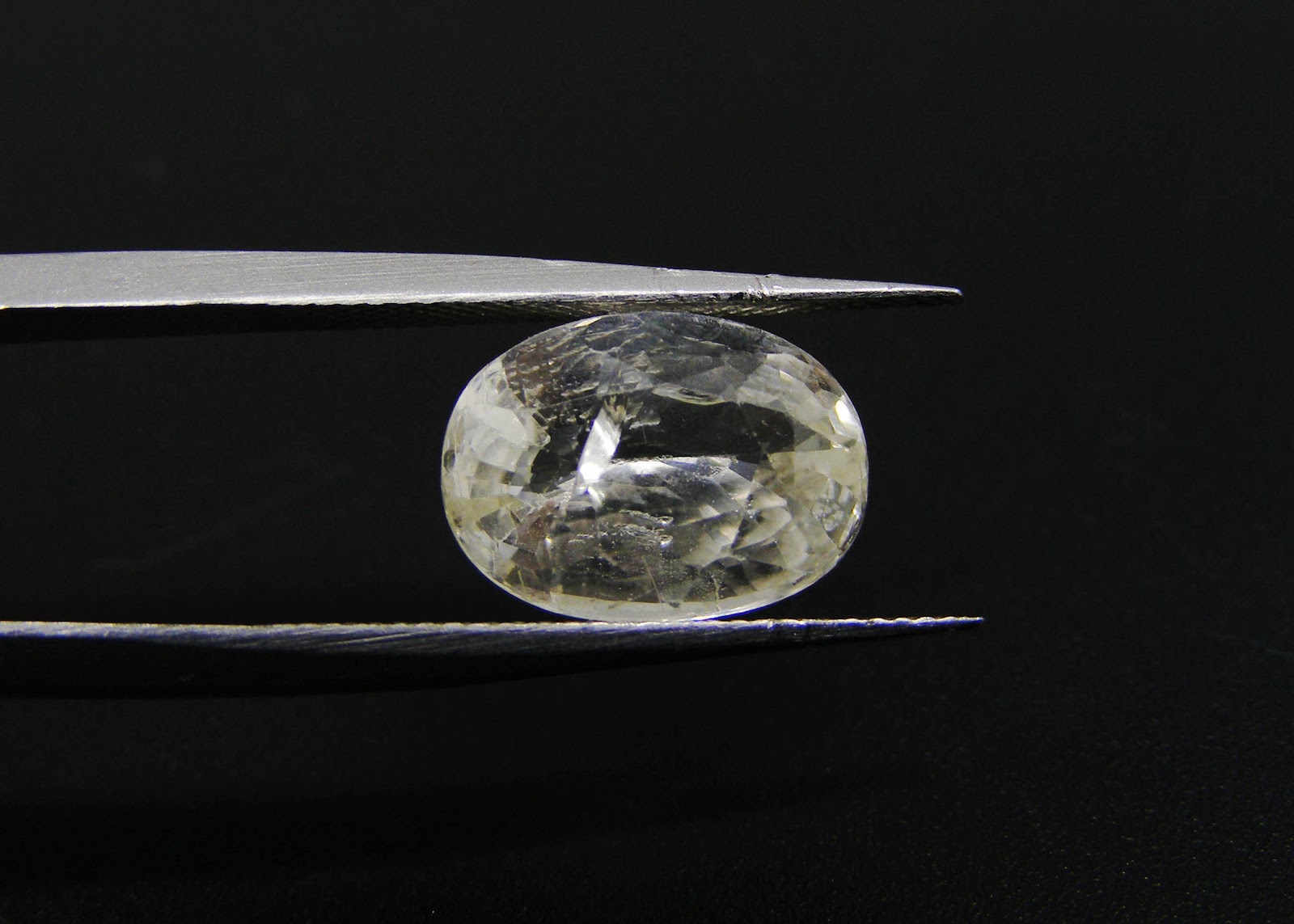 Natural white Sapphire