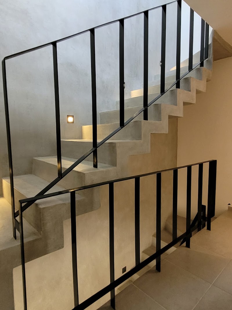 Stair and double-height space in the F&aacute;bula model home