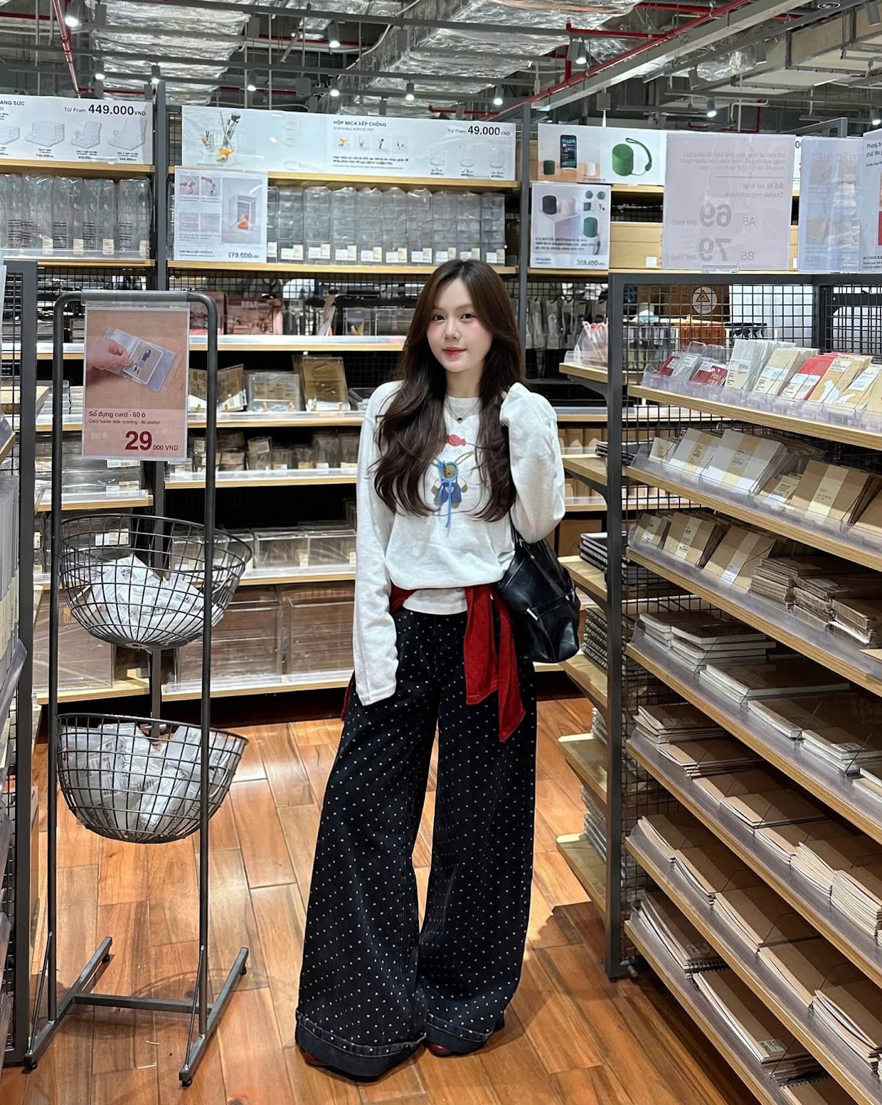Áo thun dài tay in hình thỏ đeo nơ XONXEN Shop 942 – Image 3