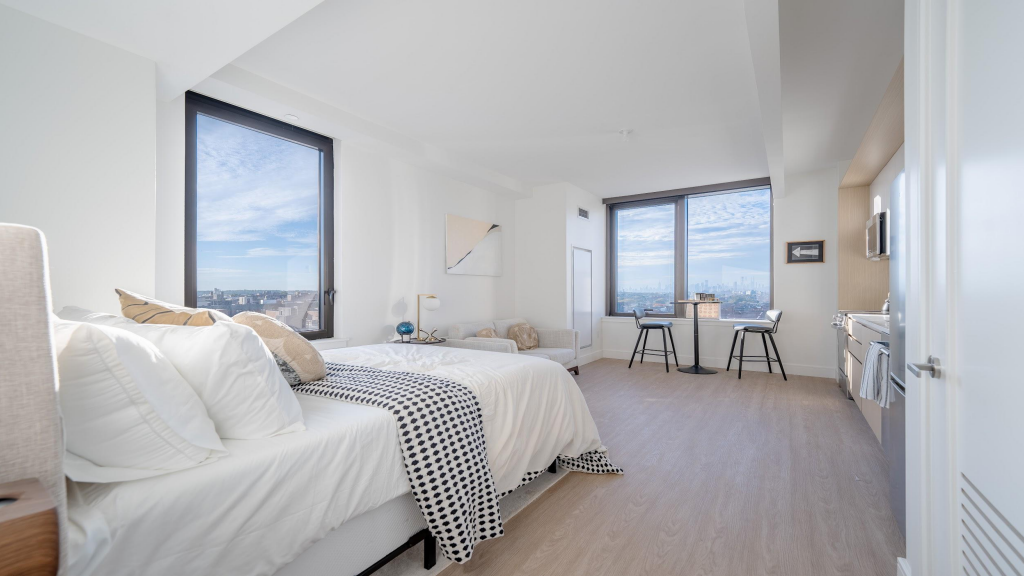 98 Queens Boulevard #5J, Queens, NY 11374