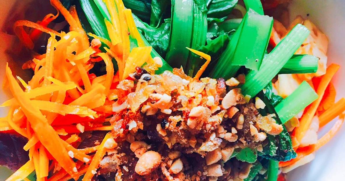 Mì nấm chua cay