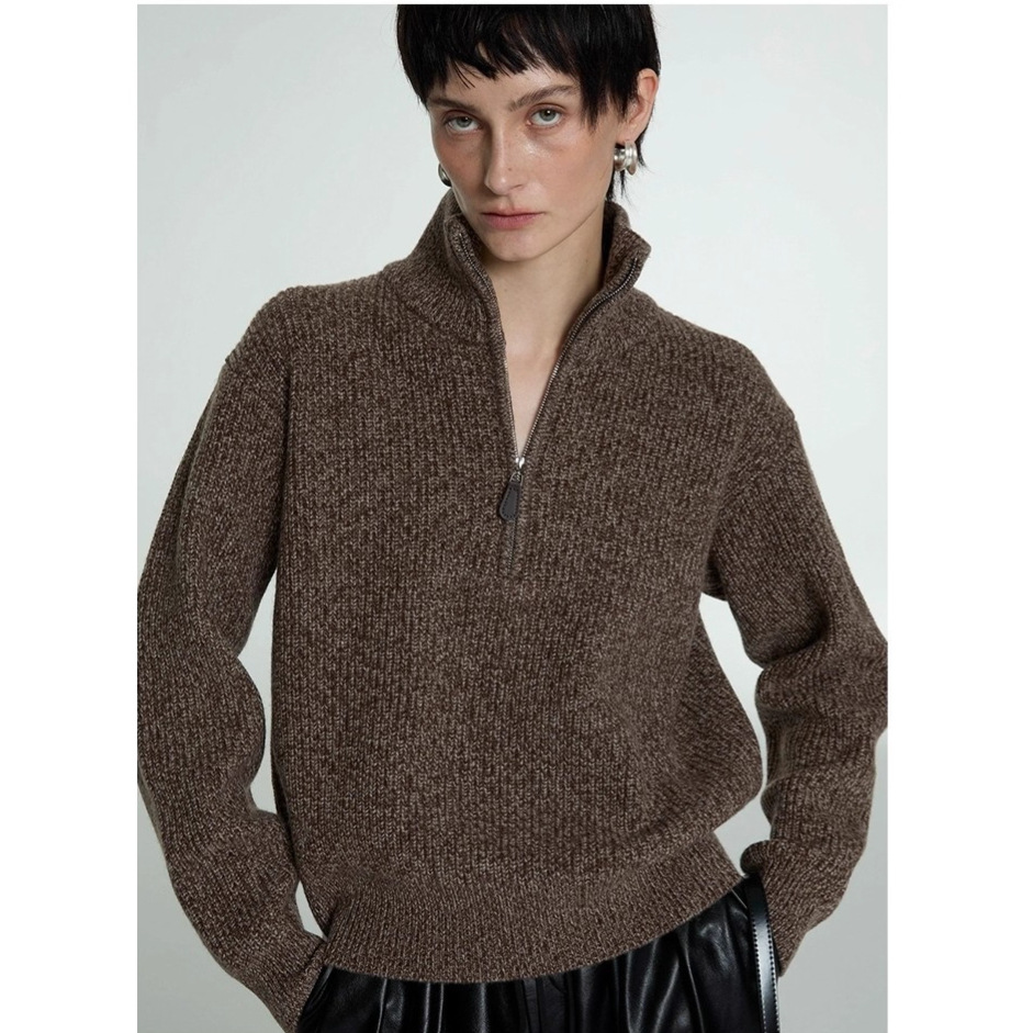 High-quality wool sweater with zipper