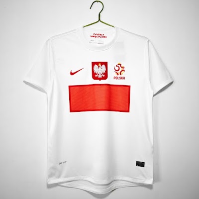 Retro 2012 Polonia Local @lumorasports.jpeg