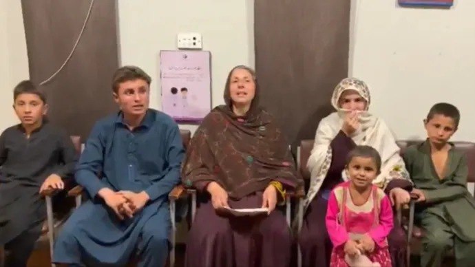 French Woman, Five Children Rescued After 12 Years of Captivity in Pakistan