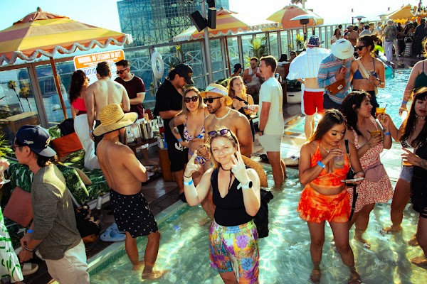 Shallou - Memorial Day Weekend Pool Party photo 27