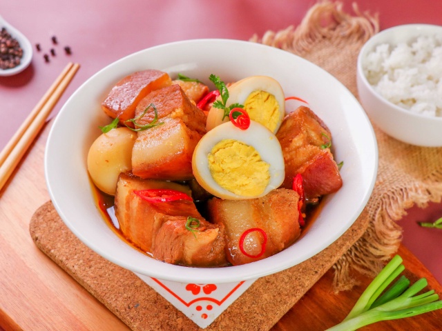 Thịt Kho Trứng