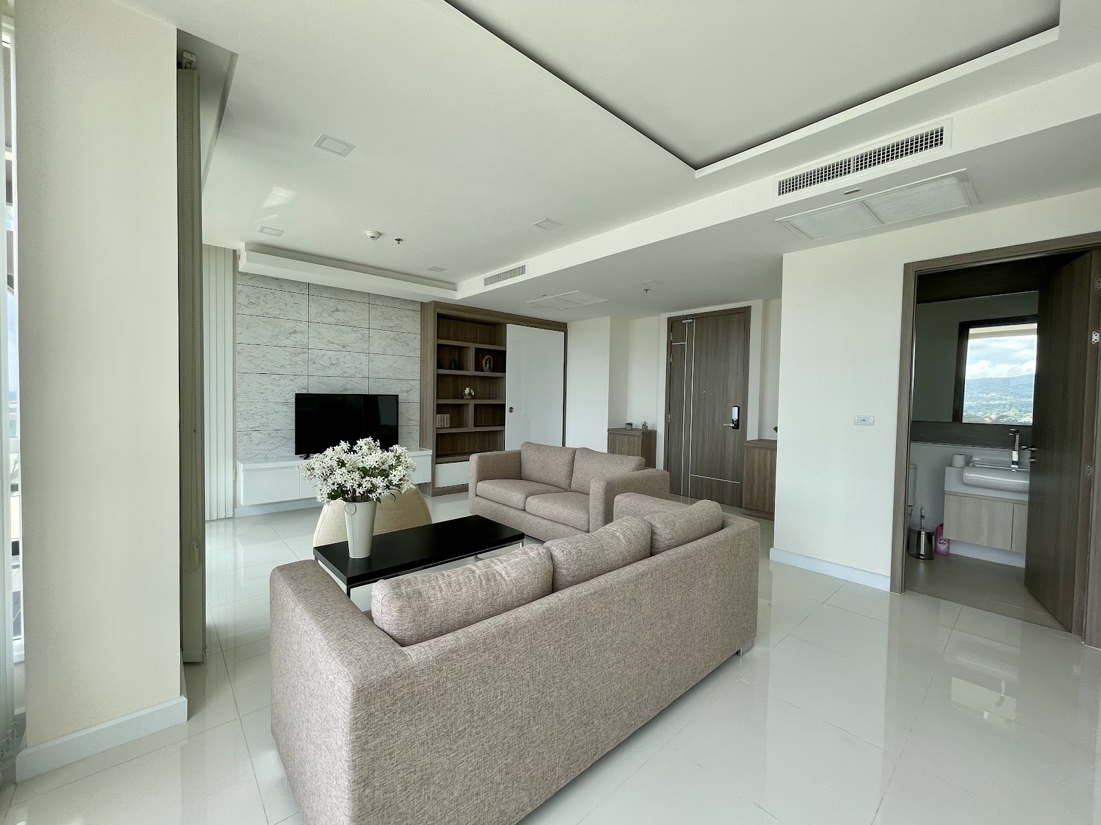 Grand Caribbean A - 1 Bed, Floor 7 6