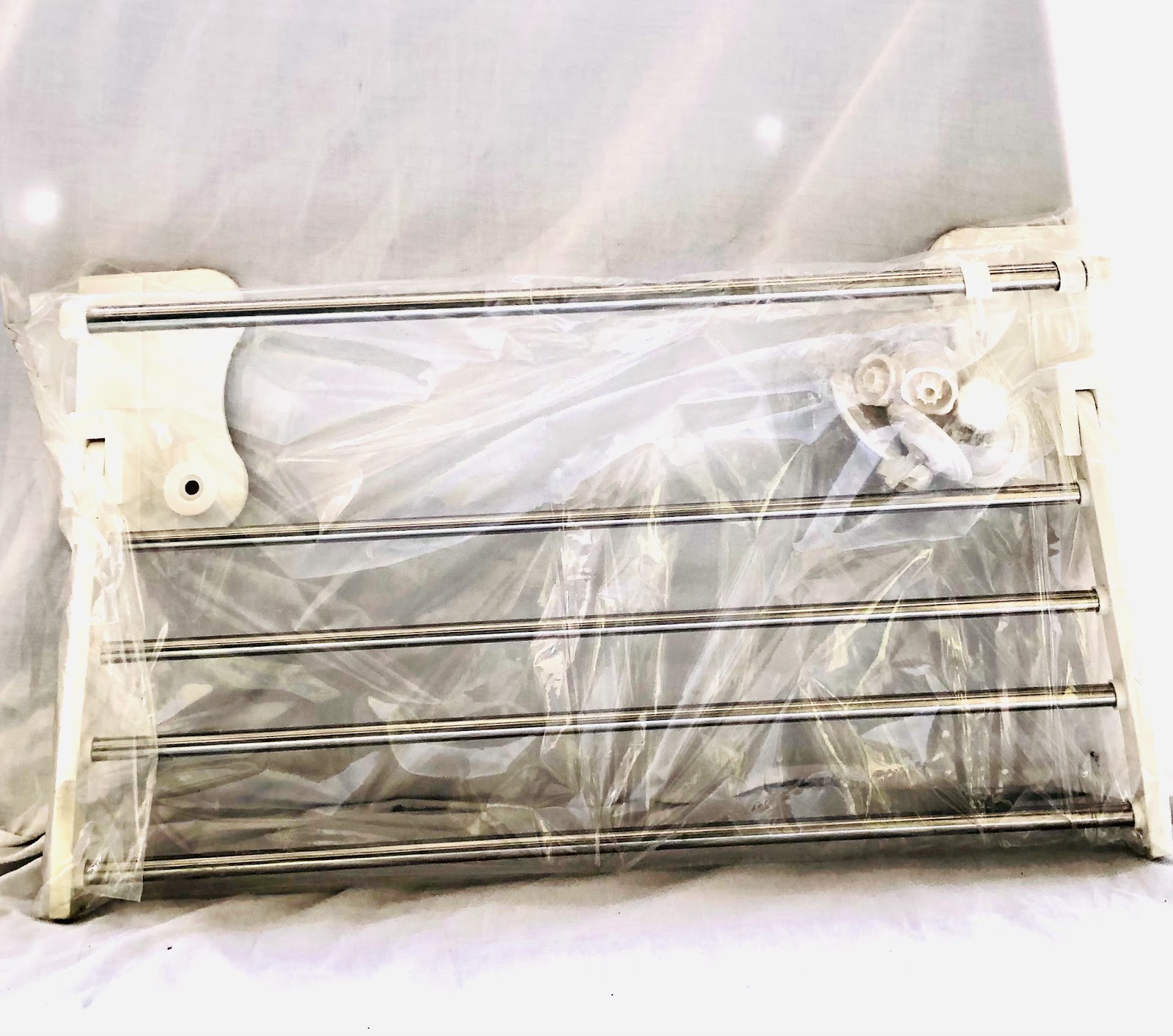 Photo 3 of Super suction foldable towel shelf