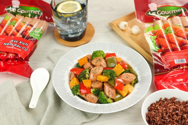 Salad Xúc Xích Nấm Rau Củ