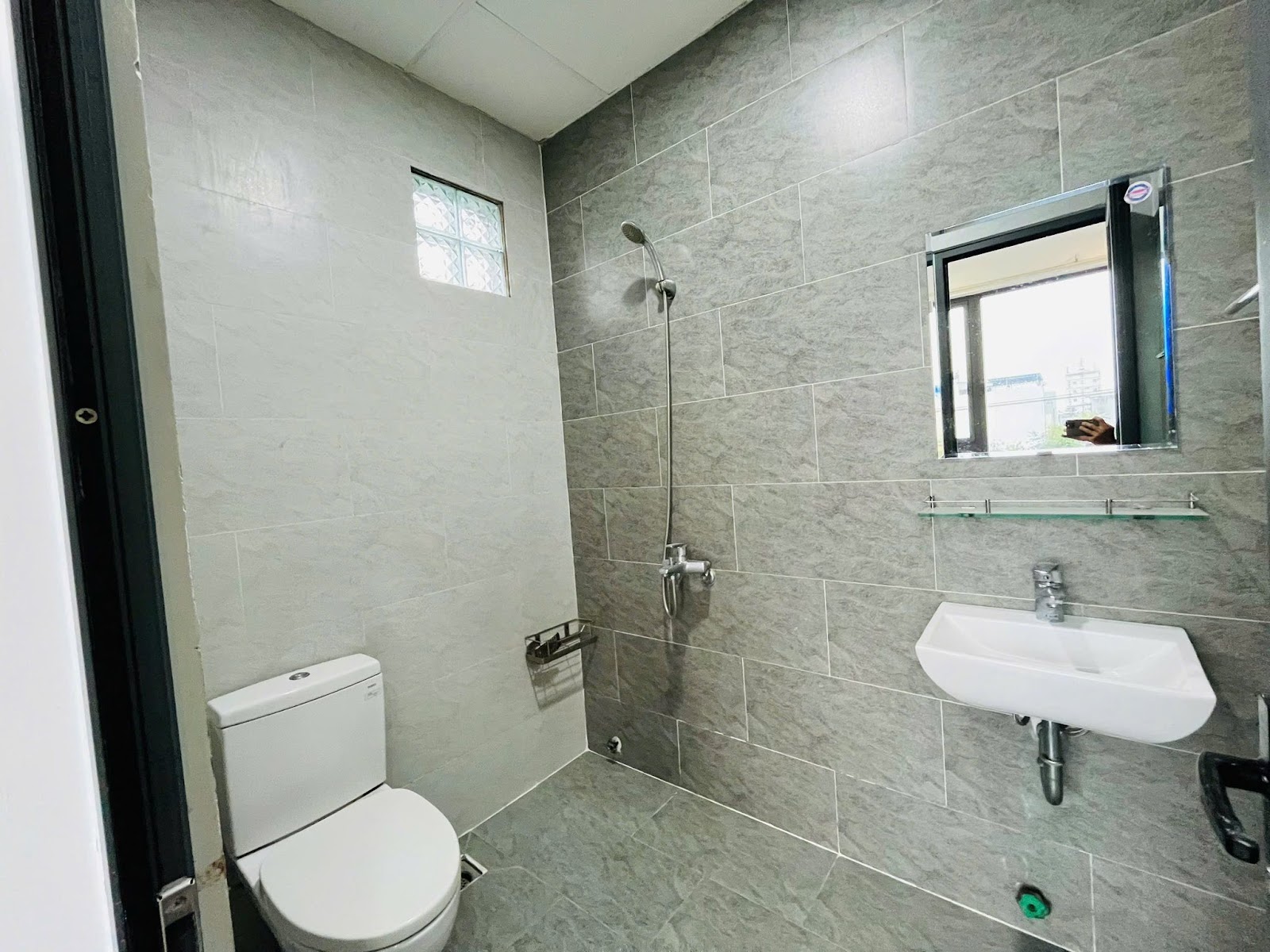 Trống sẵn căn hộ studio 3