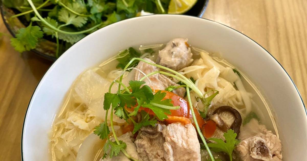 Bún sườn măng mọc