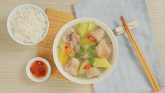 Thành phẩm: Đuôi heo giàu chất dinh dưỡng thêm đu đủ thanh ngọt. Phần thịt ở đuôi heo được hầm mềm thấm đều gia vị khiến bữa cơm gia đình thêm nhiều hương vị hơn.