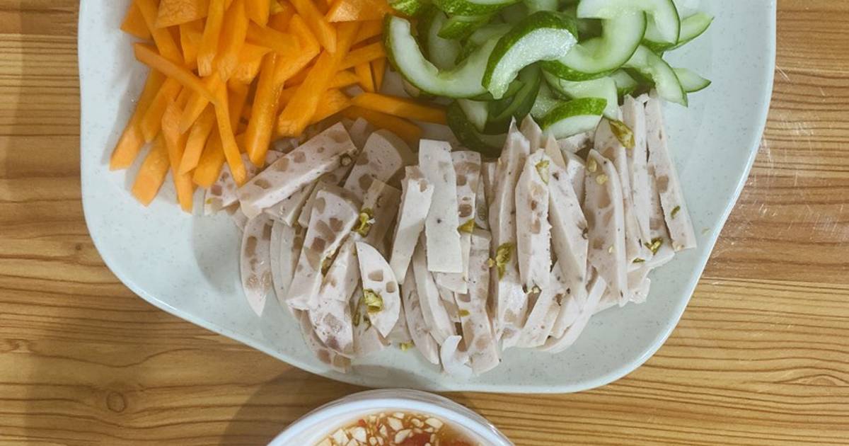 Gỏi chả lụa