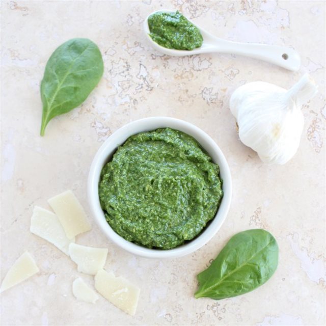 Sốt Pesto Cải Bó Xôi