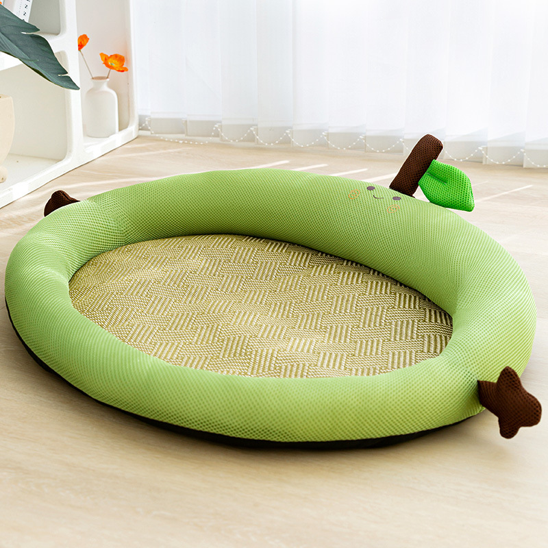 Breathable pet mat with back support