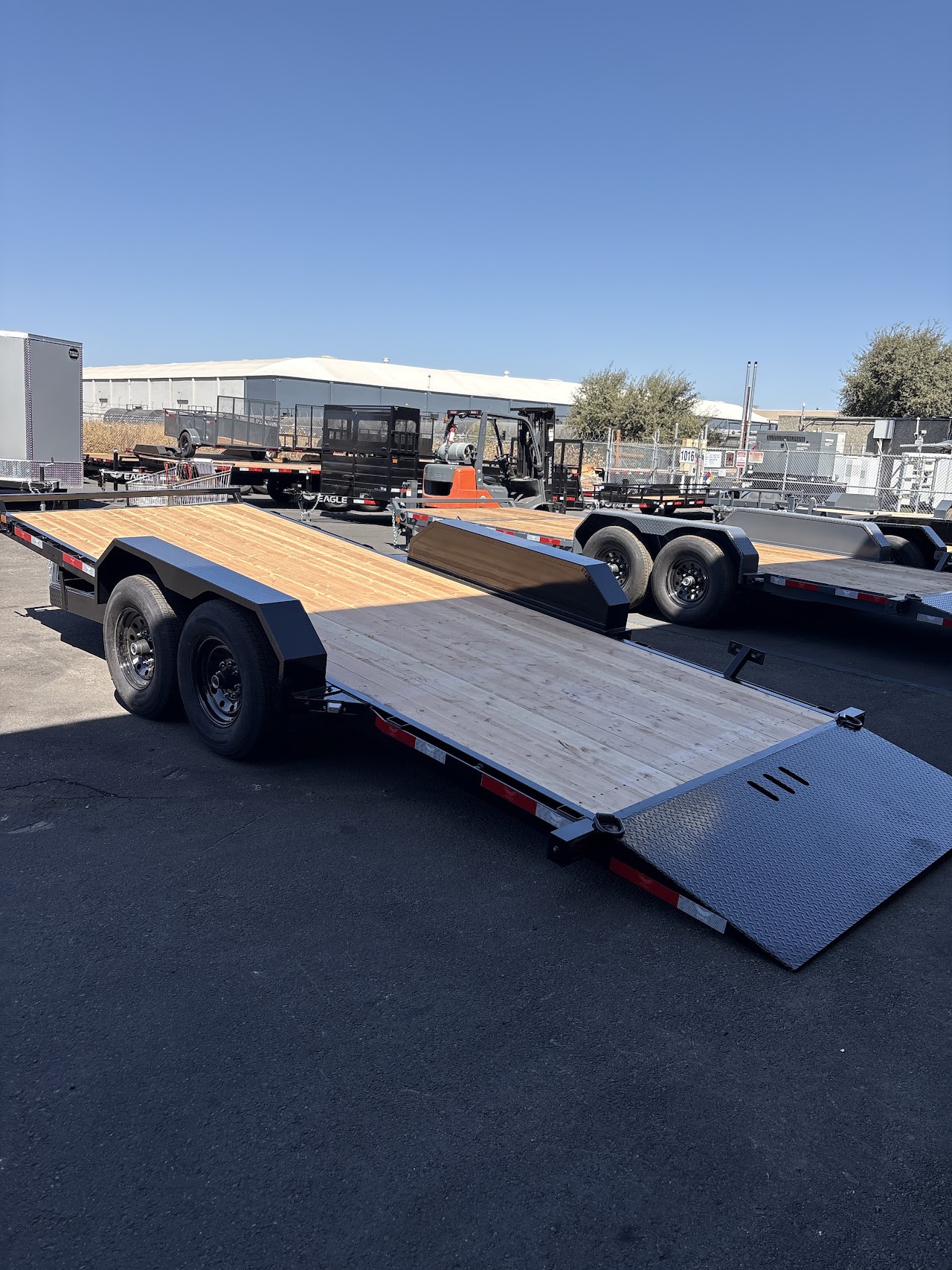14k Black Hawk Full Deck Tilt Bed