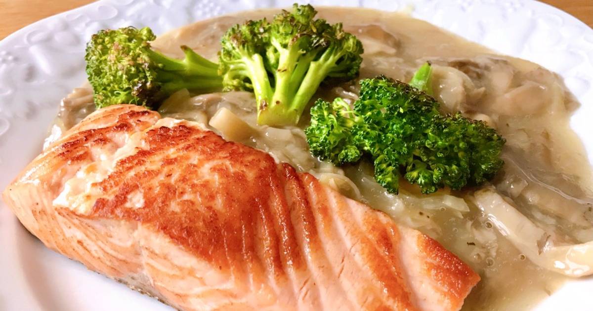 Cá Hồi Áp Chảo Sốt Kem Nấm Fake Healthy
