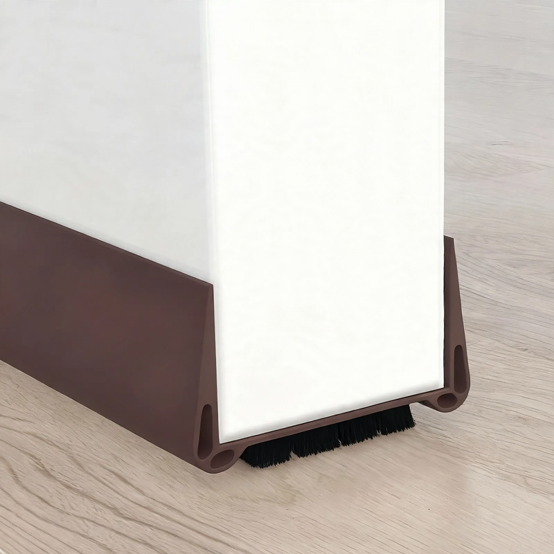 U-shaped door bottom seal with felt