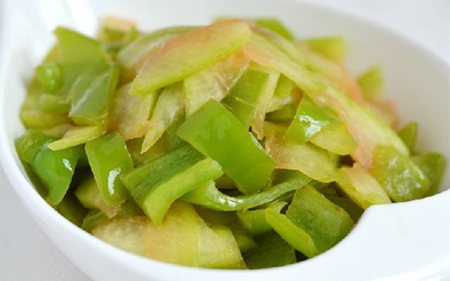Cùi Dưa Hấu Xào Ớt Chuông