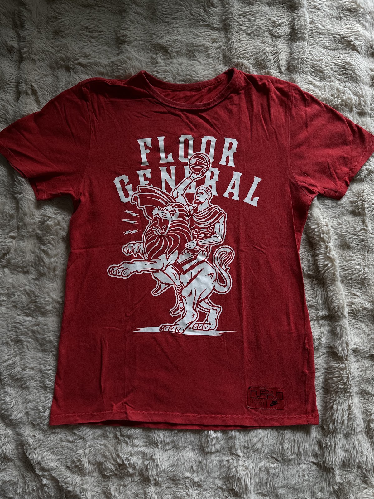 Nike - Red - LeBron Floor General Graphic T-Shirt - 100% Cotton - Size S/M