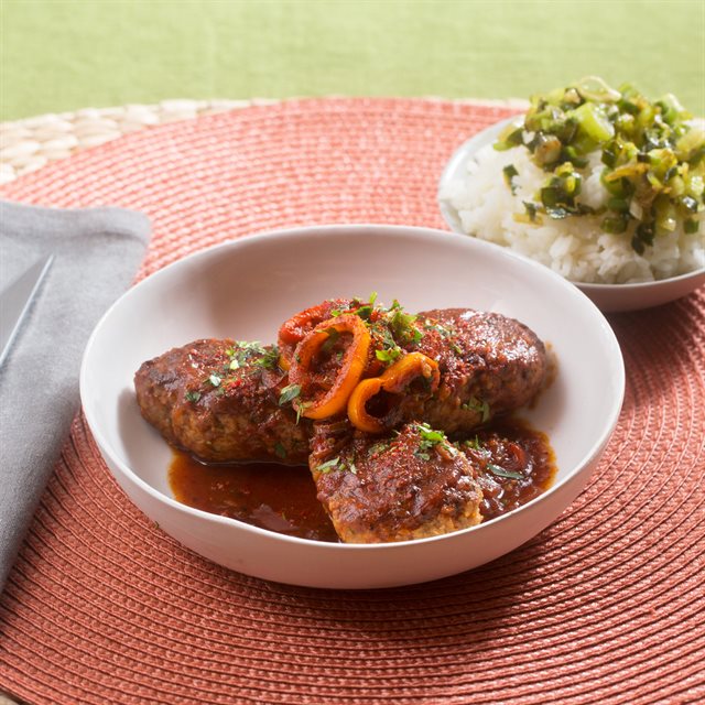 Thịt Cừu Và Bò Viên Sốt Cà