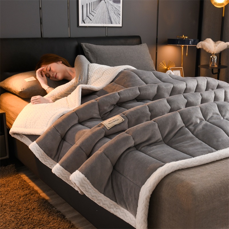 Fleece blanket, versatile, quilted