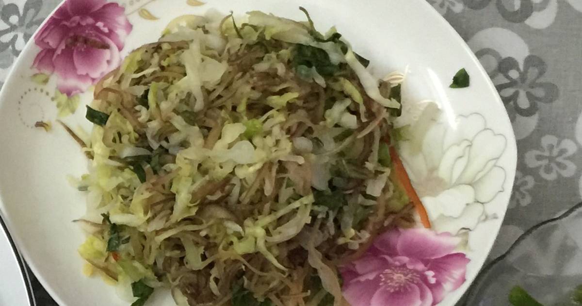 Nộm bắp cải và hoa chuối