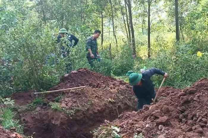 Phát hiện, cất bốc 8 hài cốt liệt sĩ ở Quảng Trị - Báo Tri thức &amp; Cuộc sống