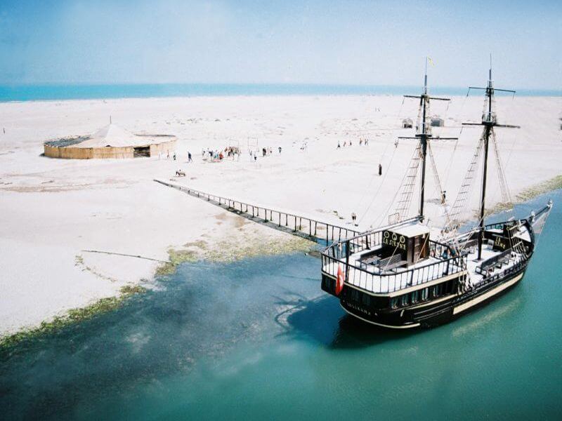 -Groupe Séjour Tunisie-Balade en mer 1 journée Bateau Pirate