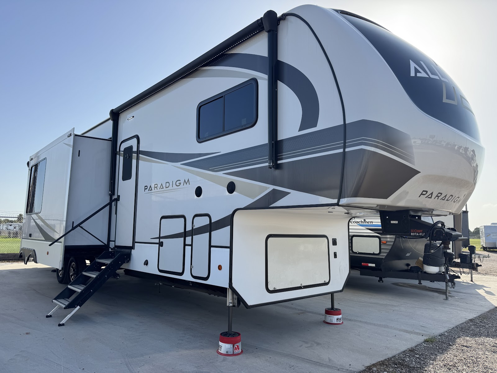 2023 Alliance RV Paradigm 395DS