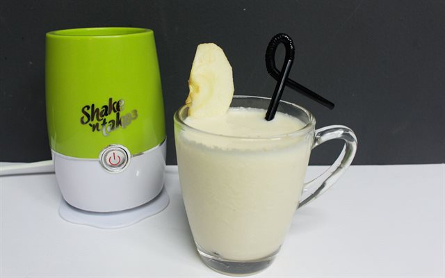 Sinh Tố Táo Sữa Tươi