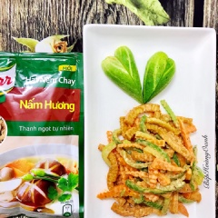Cho ra dĩa dùng thôi...lạ miệng mà ngon lắm nè. Nếu có ít mè rang rắc lên càng tốt (vì cứ nghĩ nhà còn mè, lúc làm tìm không có☺️)
