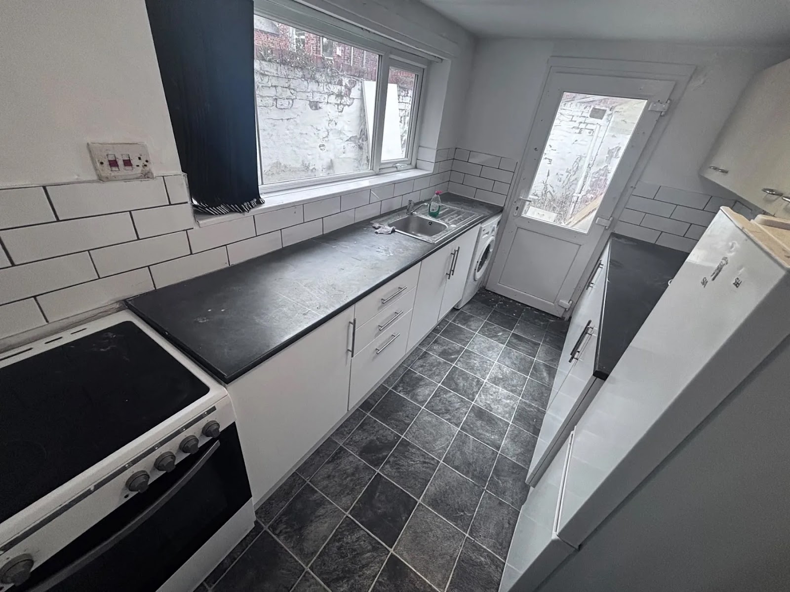 90 Costa St property photo