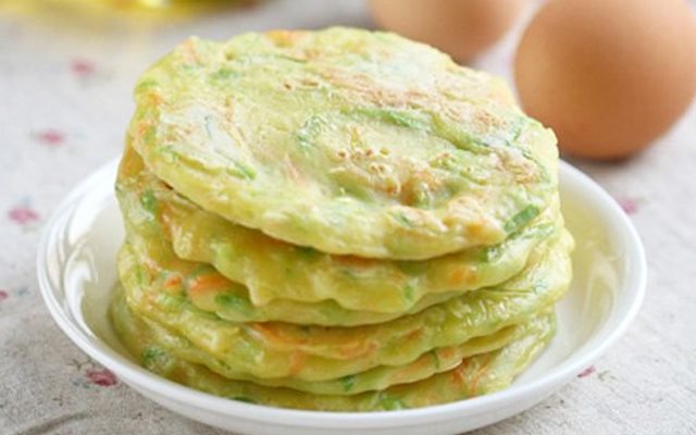 Bánh Trứng Cà Rốt Zucchini