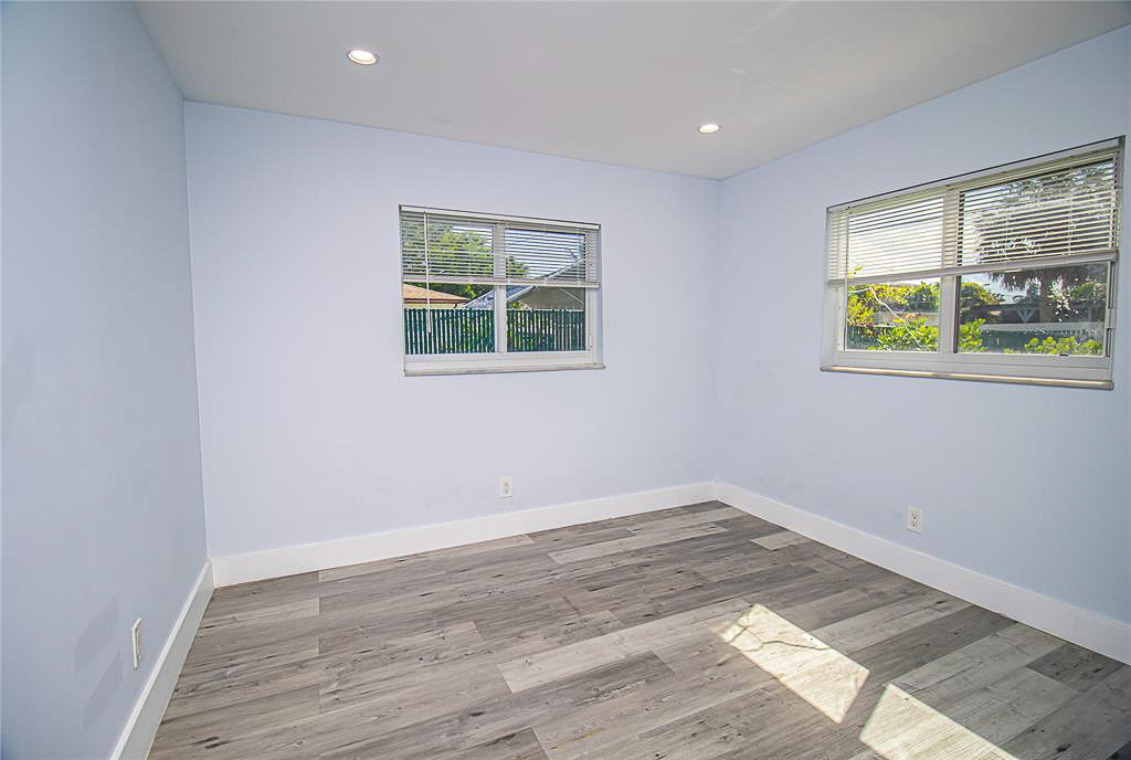 Updated Hollywood 4Plex! property photo 13