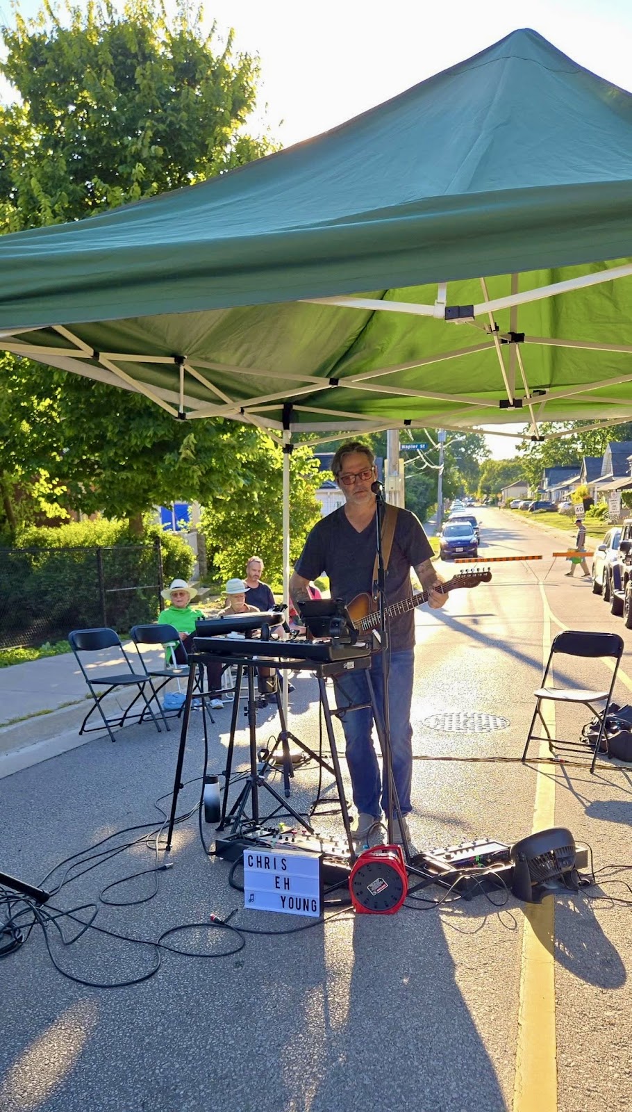 Chris Eh Young performing live