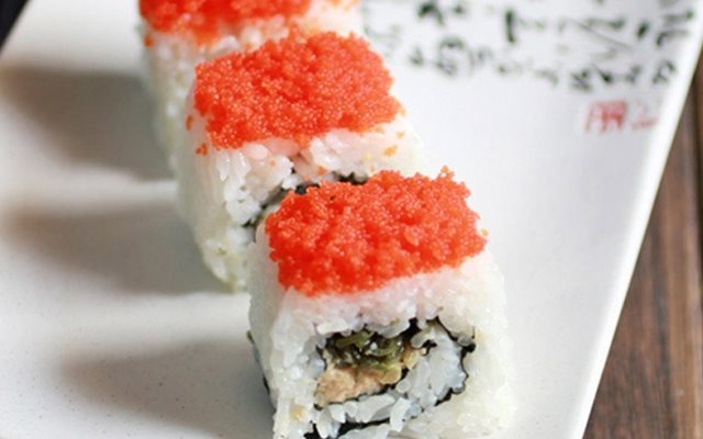 Sushi Trứng Tôm