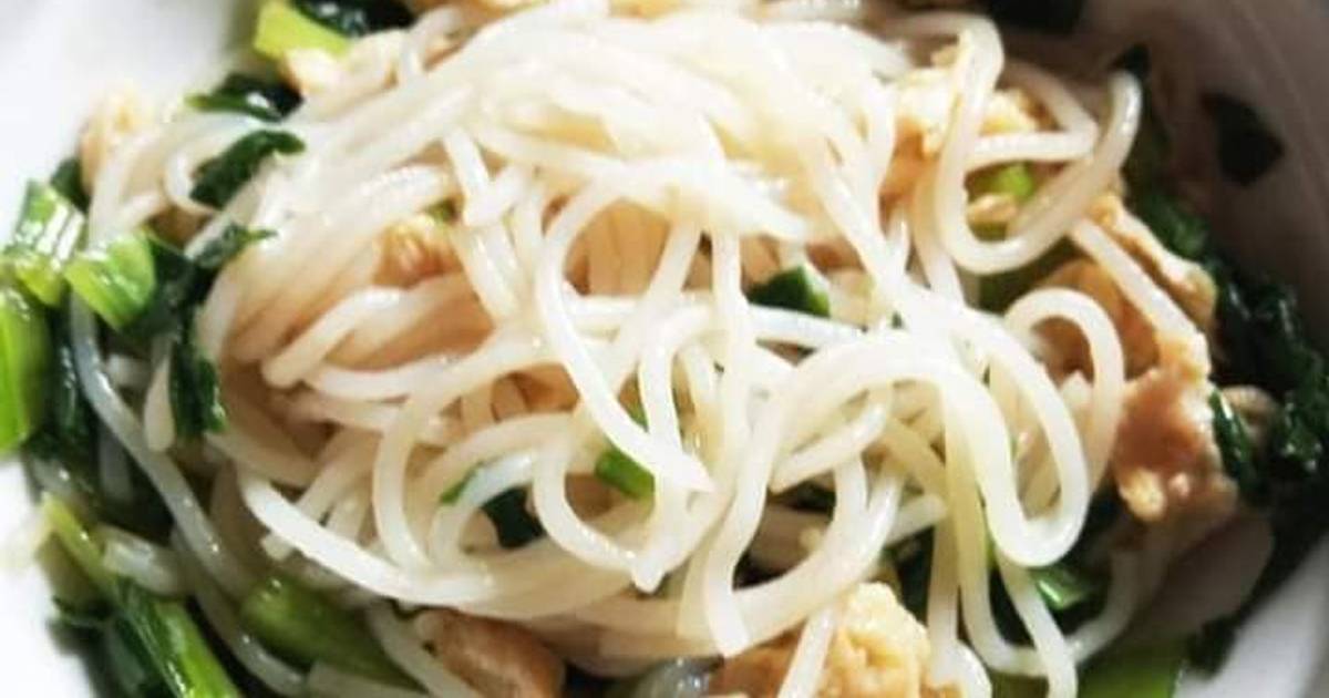Bún gạo xào cải trứng - Ăn dặm cho bé