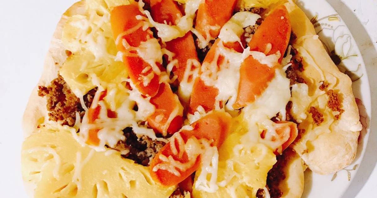 Pizza bò dứa xúc xích