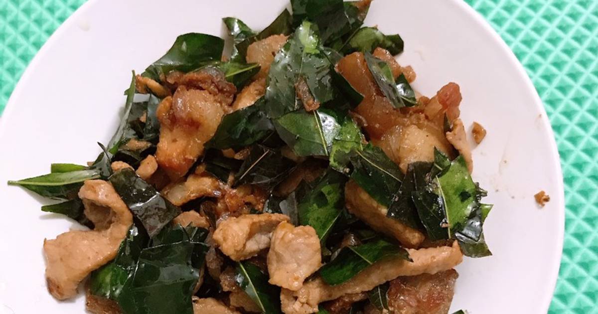 Thịt lơn rang lá mắc mật