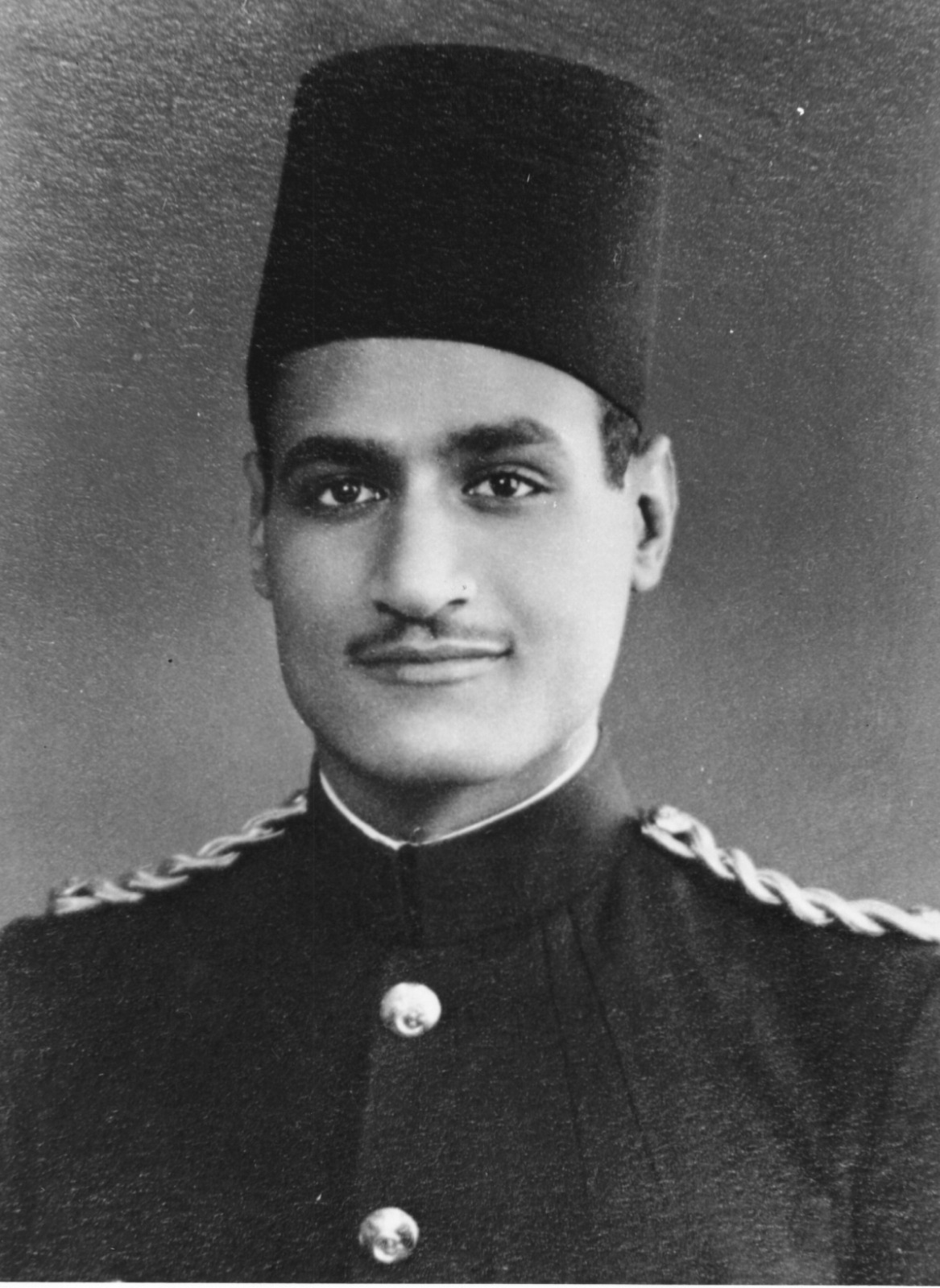 طالباً فى الكلية الحربية
