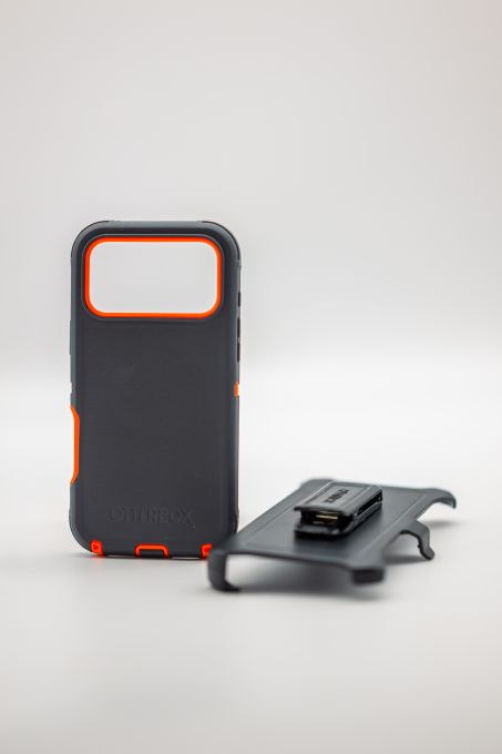 iphone 16 pro outterbox defender