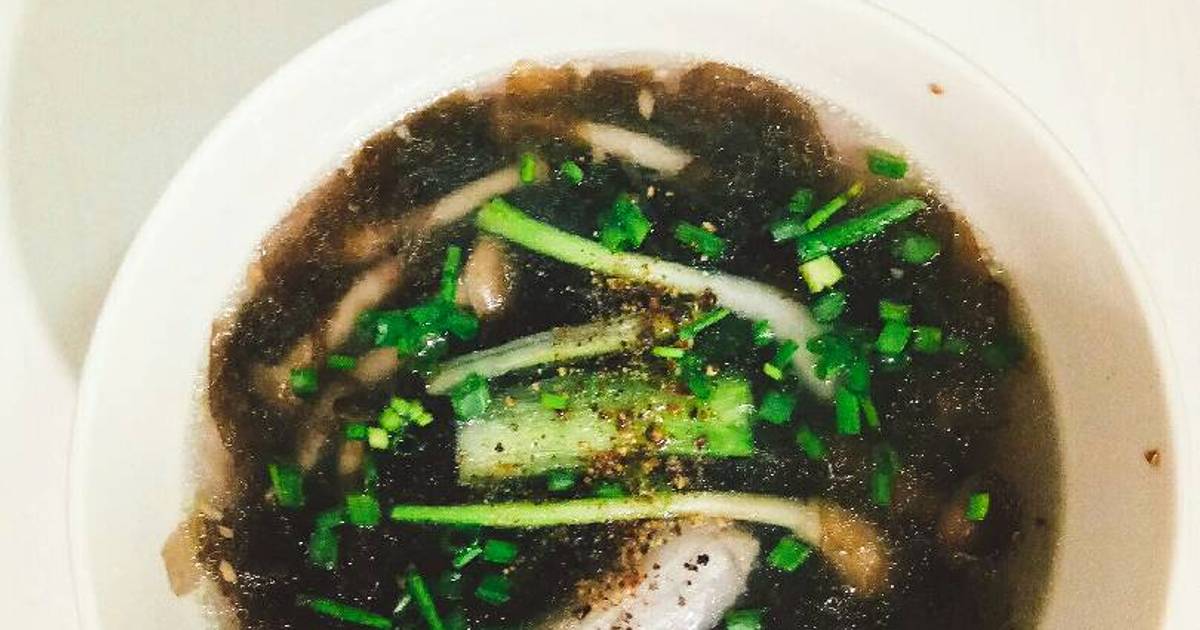Canh nấm ngọc tẩm với rong biển