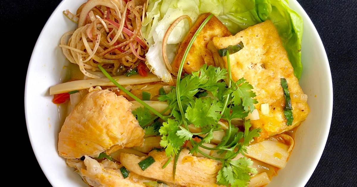 Bún măng cá hồi keto