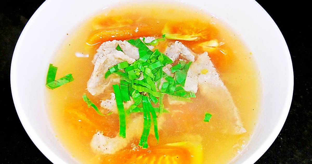 Canh cà chua bò tái