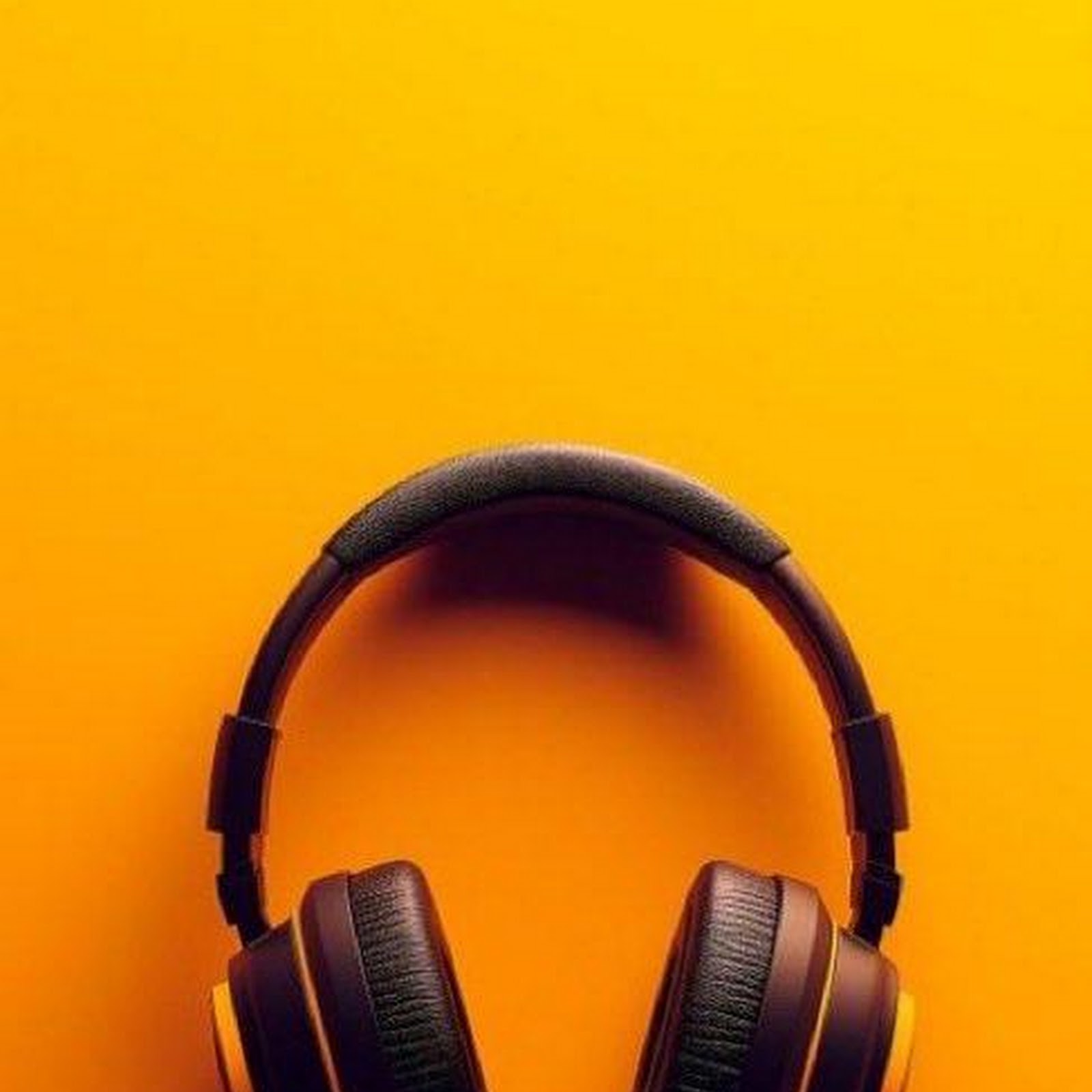 Download Black Studio Headphones iPhone